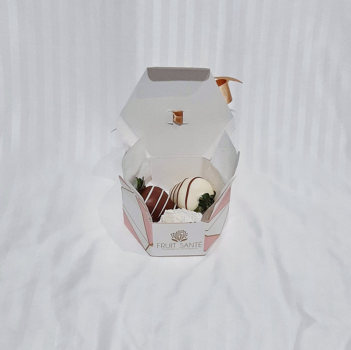 Caja de fresas con chocolate a domicilio en Bogota