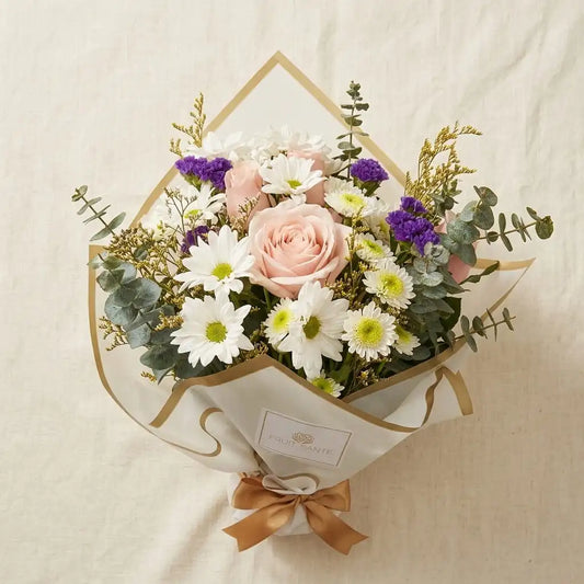 Bouquet Petite Detalle — Margaritas, Rosa y Eucalipto | Flores para Oficina