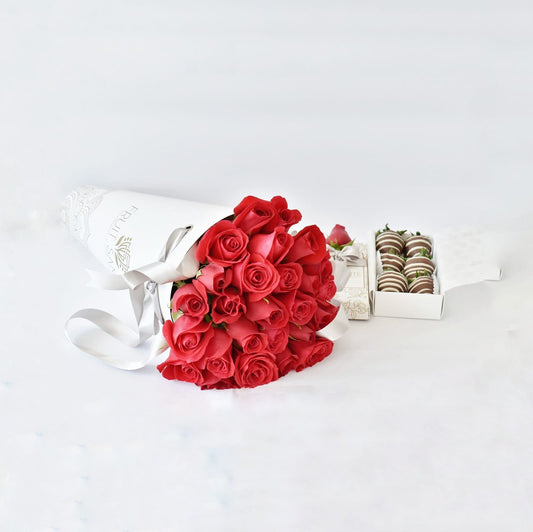 Bouquet de 24 rosas y fresas con chocolate