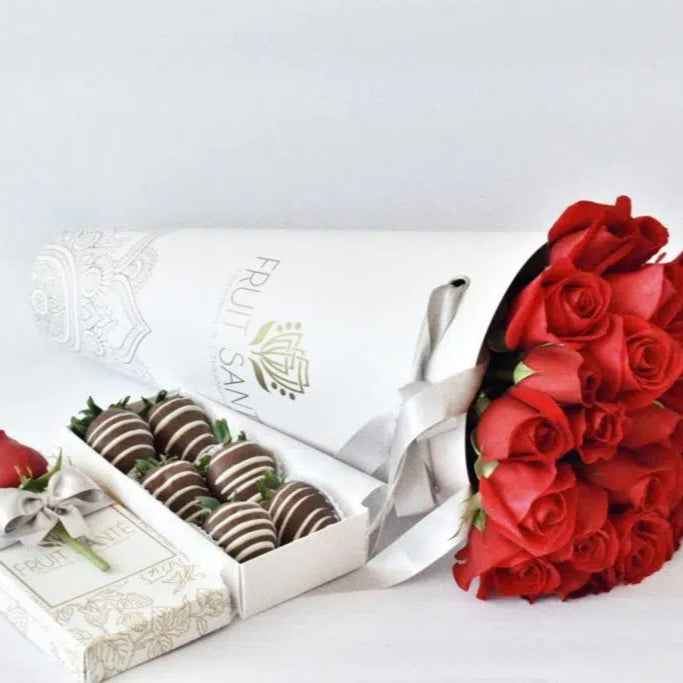 Bouquet de 24 rosas y fresas con chocolate