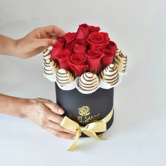Arreglo de Rosas y fresas en Bogotá