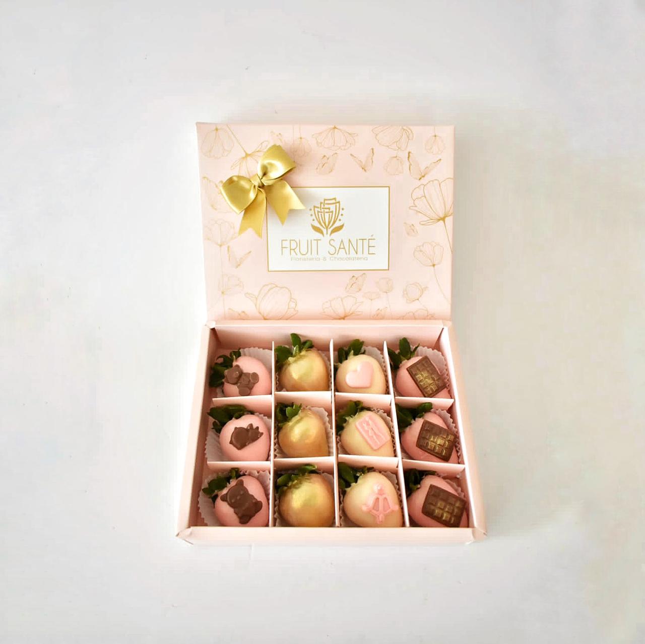 caja elegante con fresas con chocolate en Bogotá