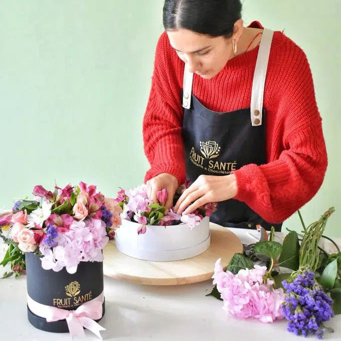 🌷 Caja Floral & Vela Aromática – Regala calma, belleza y amor en un solo detalle 🕯️