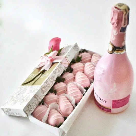💕Caja 12 Fresas premium con chocolate rosado + Champaña JP Chenet 700ml🍓🍾