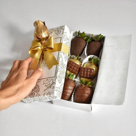 Caja de fresas con chocolate elegante para regalar en Bogotá