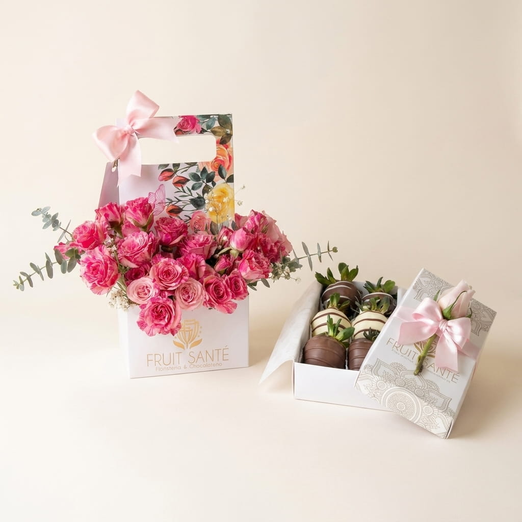 Dúo Jardín Floral fucsia: caja jardinera con rosas fucsia junto a caja de fresas con chocolate