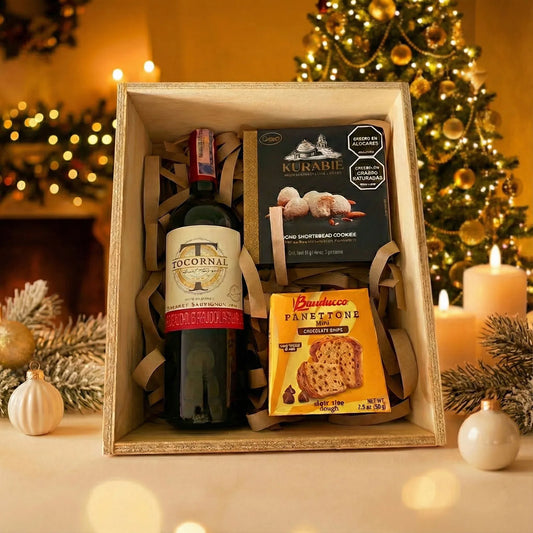 Ancheta navideña premium con vino Tocornal, panettone y galletas Kurabie – Fruit Santé Bogotá