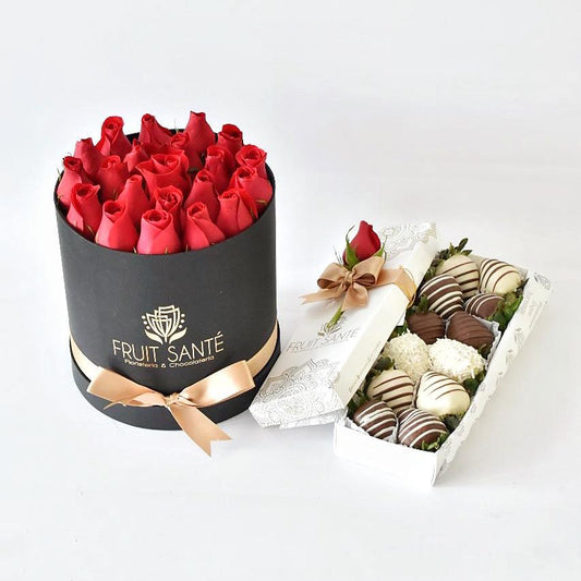 Arreglo de rosas y fresas con chocolate en Bogotá