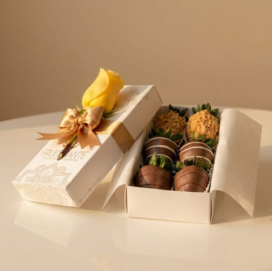 Caja Fruit Santé con fresas cubiertas de chocolate y rosa amarilla en caja premium (Bogotá)